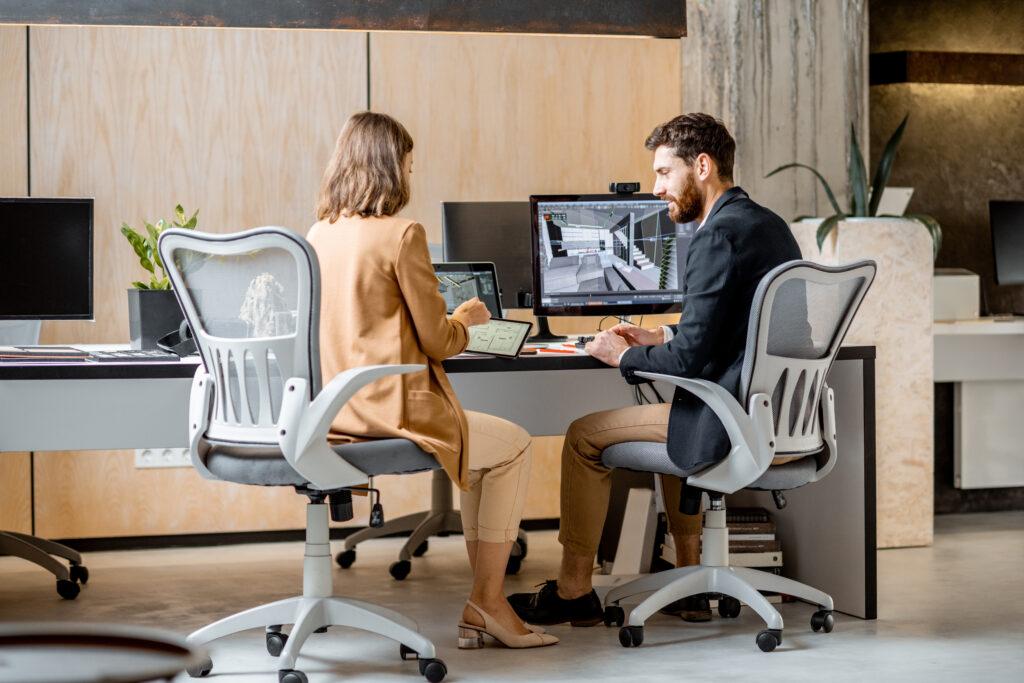 Empleados teniendo productividad.